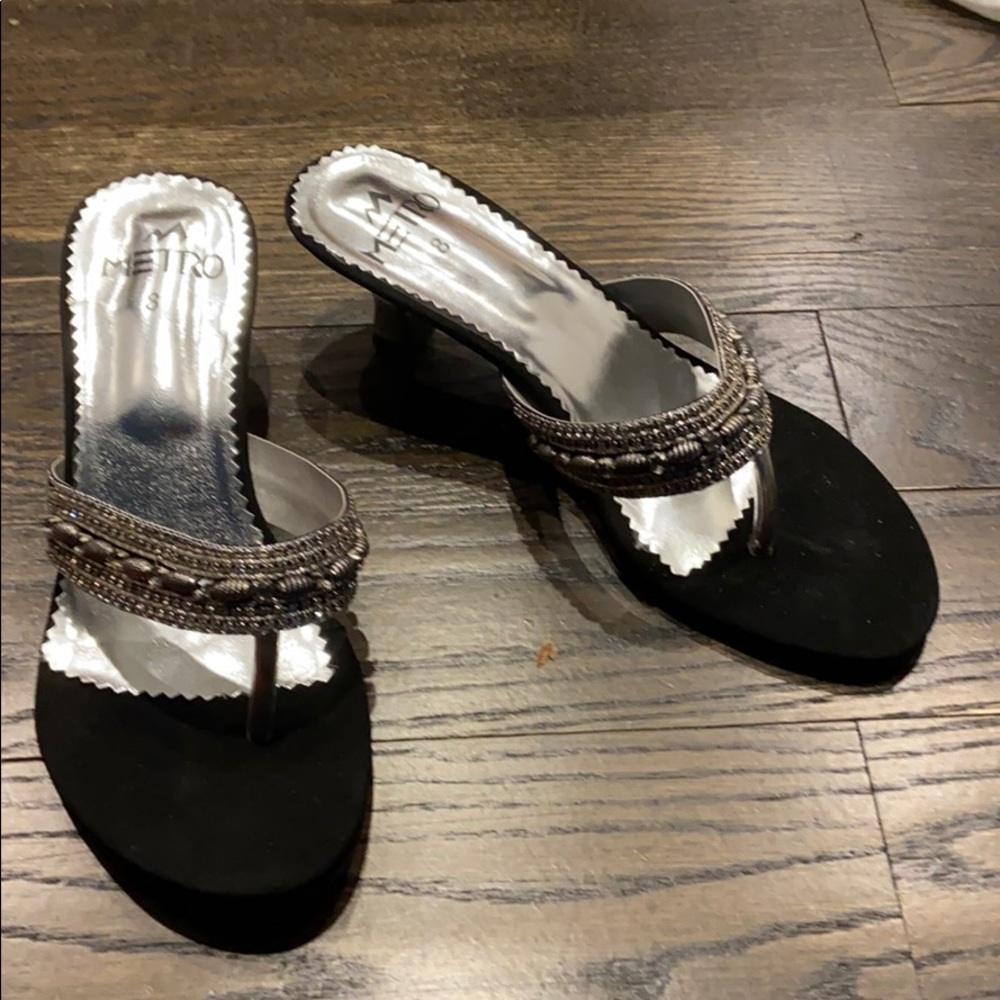 Indian Pakistani sandals brand new. Never worn.